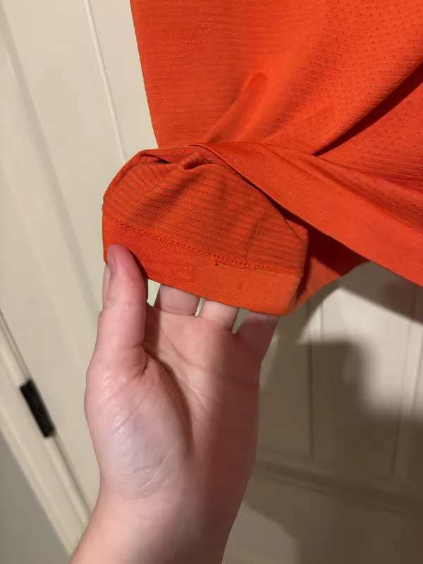 Lululemon Swiftly Tech Short Sleeve 2.0 - Image 4