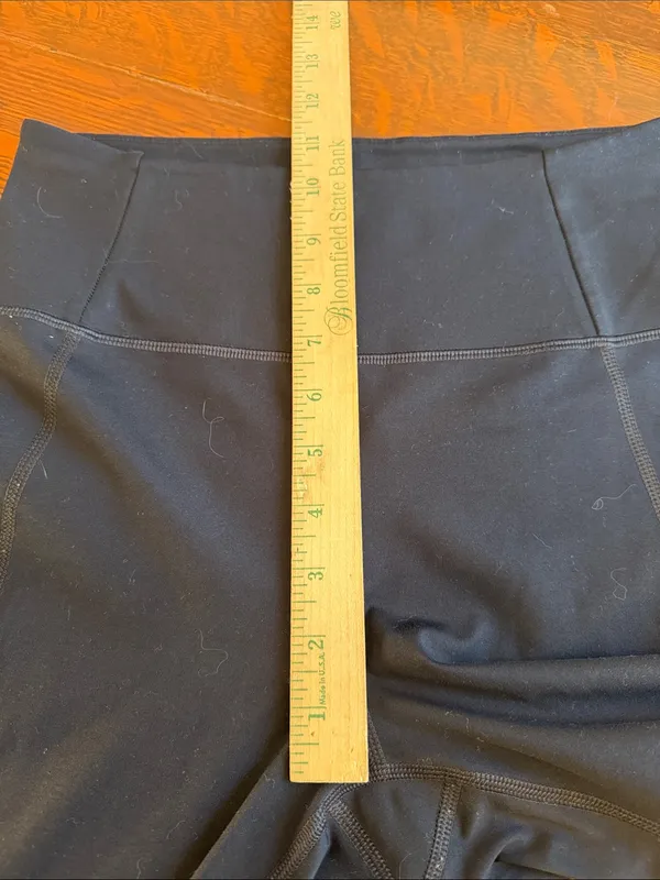 girlfriend collective Black High-Rise Leggings with Logo Tag. No siz tag - Image 7