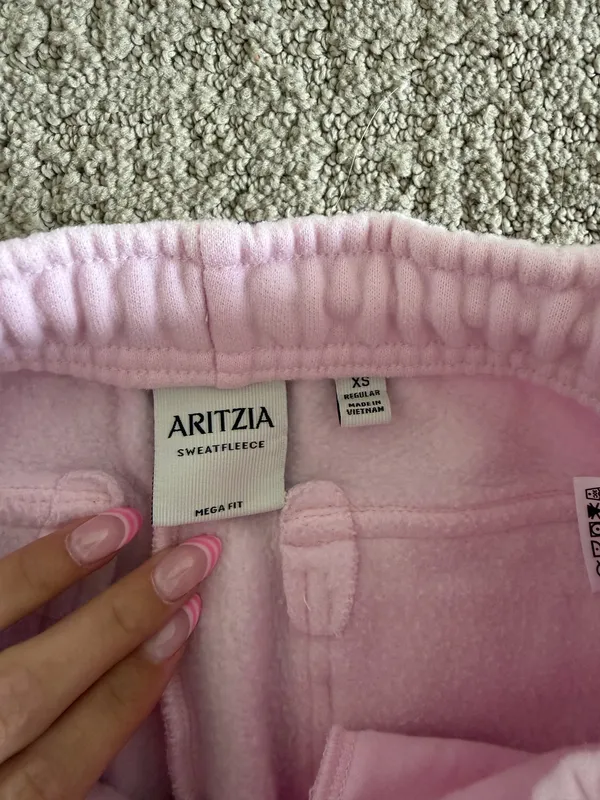 Aritzia Sweatpants - Image 3