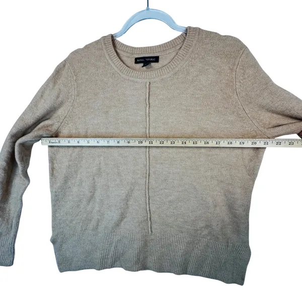Banana Republic womens L beige crewneck sweater merino wool neutral‎ pullover - Image 5
