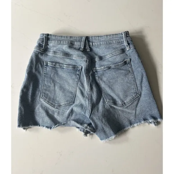 Good American Bombshell Jean Shorts Sz 6/28 Button Fly Denim Distressed - Image 3