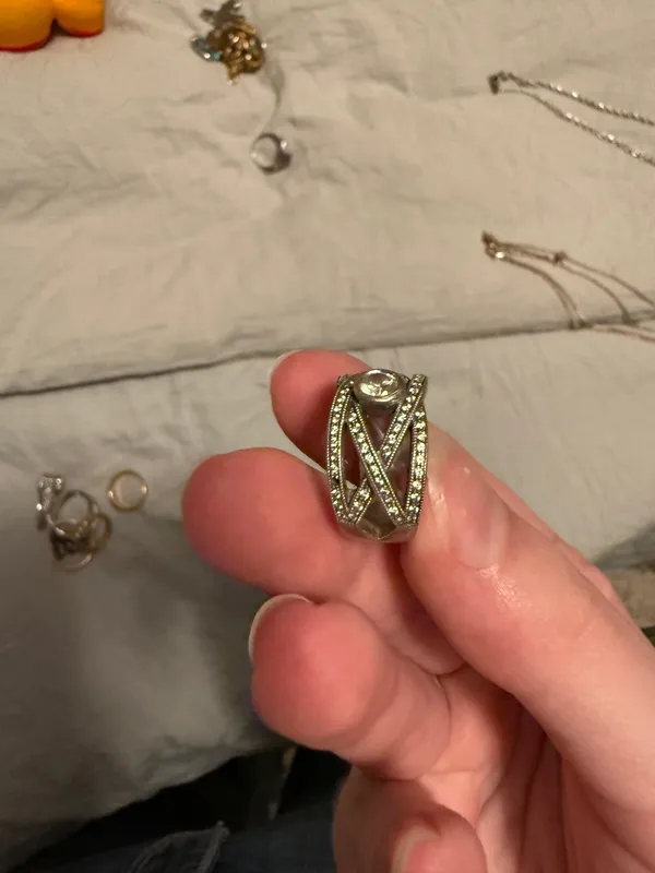 Sliver crossed dimond ring from Craig Husar Designs Silver Size 7 - Image 3