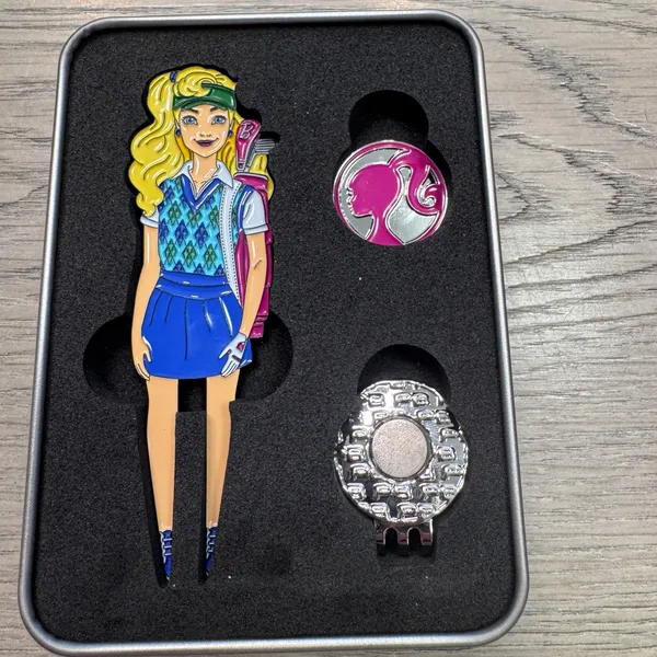 Barbie x Putt Buddies 1992 Golfing Barbie Divot Tool Ball Marker Set‎ - Image 6
