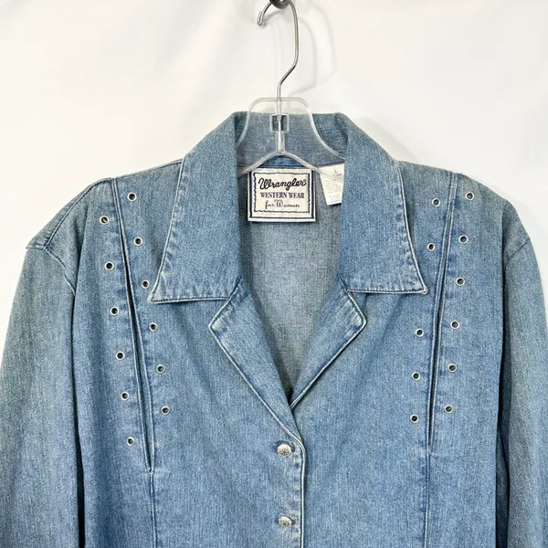 VTG Wrangler Western Wear Large Denim Shirt Blue‎ Grommet Studded Shacket 1234 - Image 4