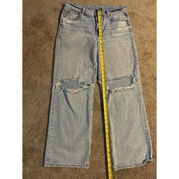 American Eagle High Rise Distressed Straight Jeans Light Wash No Tags Waist 32 - Image 4