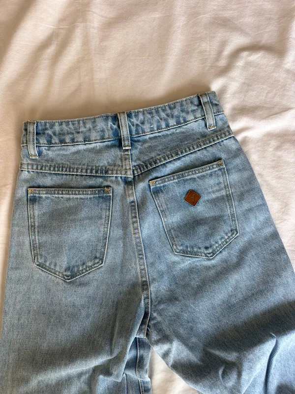 Abrand Jeans Size 24 - Image 4