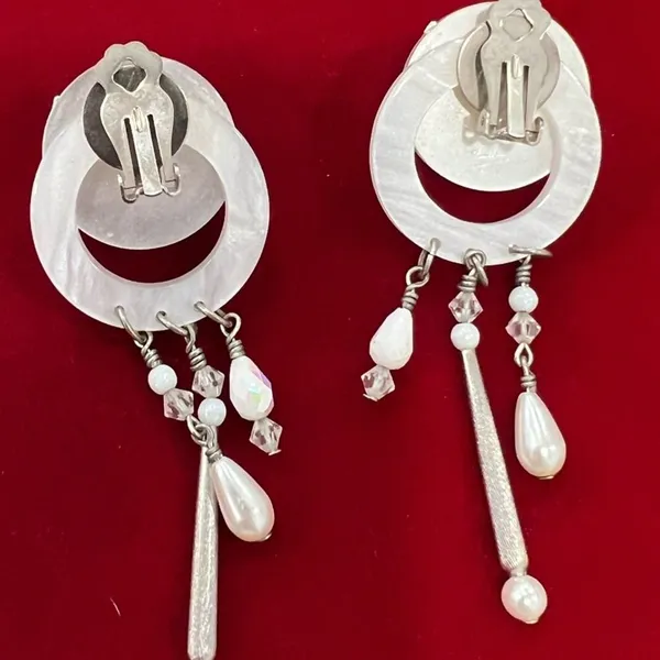 Vintage earrings white - Image 3
