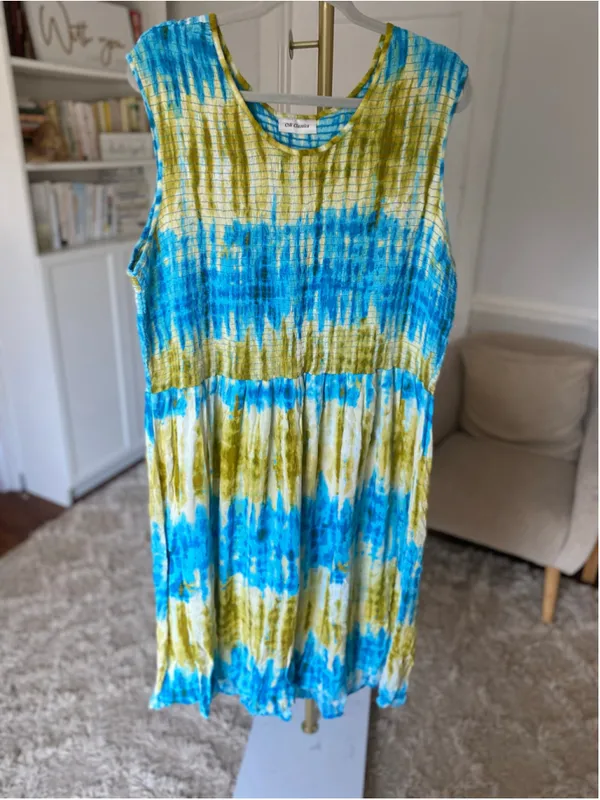 CW Classics Smocked Maxi Dress Watercolor Boho Beach Coastal Sleeveless Tropical - Image 2