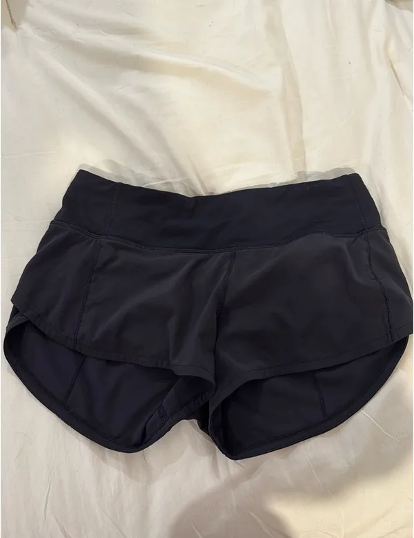 Lululemon Speed Up Low-Rise 2.5" - Image 4
