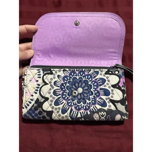 Vera Bradley Quilted Floral Medallion Wallet Clutch Snap Zip Coin Purple‎ Cotton - Image 3