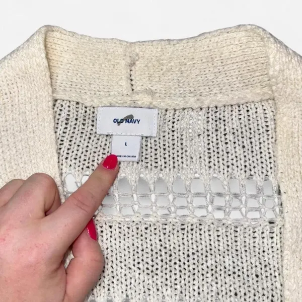 Old Navy Cream Cardigan with Horizontal Loop Knit Texture, size LARGE - Image 2