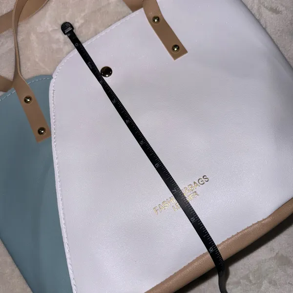 NEW Boutique White and Turquoise Shoulder Bag - Image 13