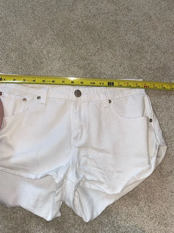 DESU Low Rise Miley Micro Denim Shorts White Size 6 - Image 8