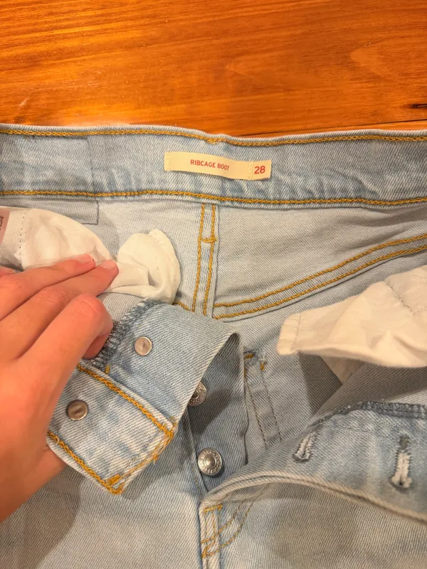 Levi’s Ribcage Jeans - Image 2