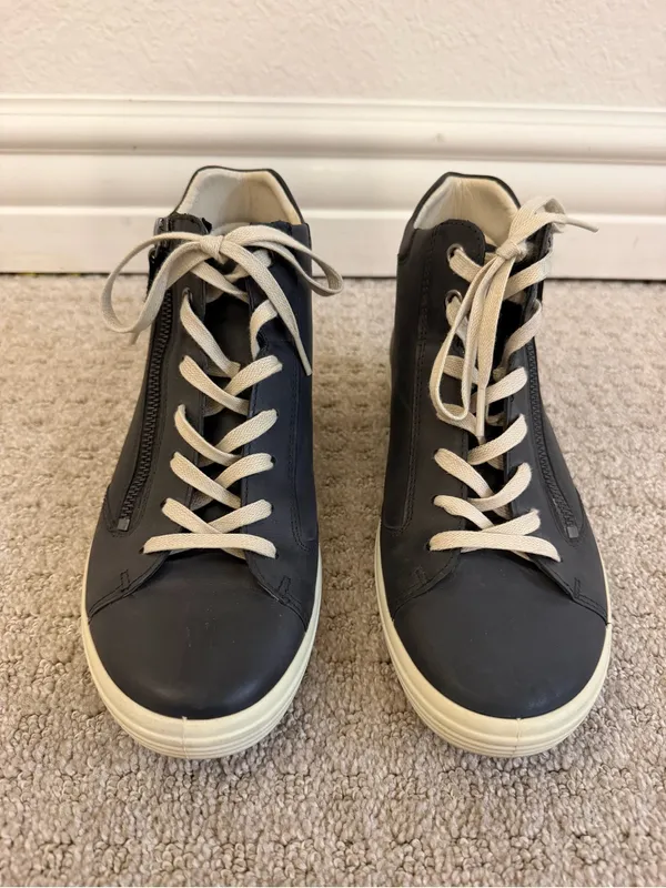 ECCO Navy Blue Soft 7 Leather High Top Side-Zip Fashion Sneakers Size 39 / 8.5 - Image 2