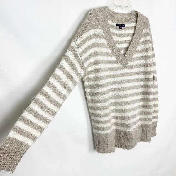 American Eagle Jegging Fit Striped Fuzzy Striped Sweater Size Small Oversized - Image 6