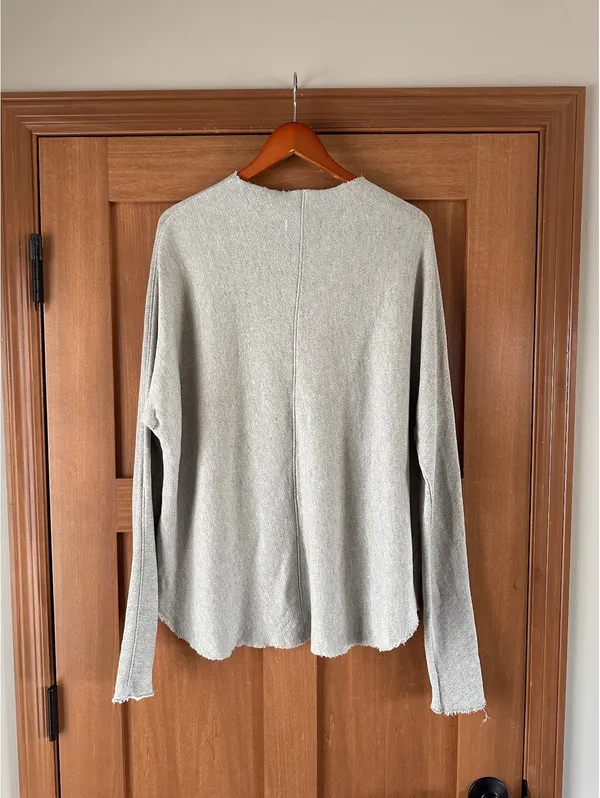 Perfectwhitetee Morrison Mock Neck Sweatshirt in Heather Grey Women’s size Small - Image 7
