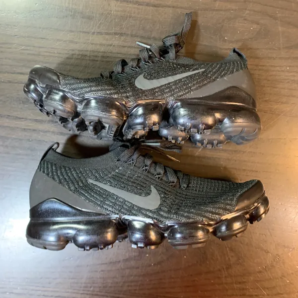 Nike Air VaporMax 3.0 Flyknit Triple‎ Black Running Shoes AJ6910-002 Womens 9 - Image 5