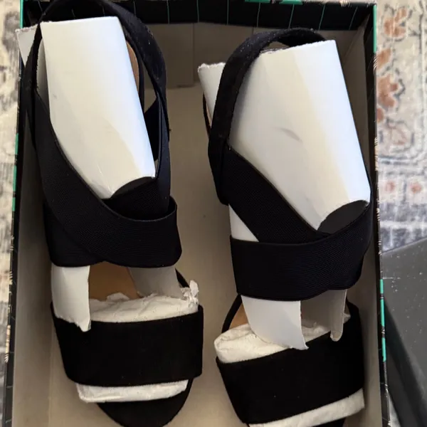 Lower East Side Black and White Wedge Sandals - Image 2