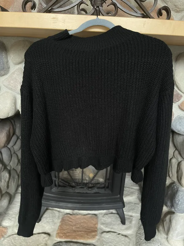 SheIn Black Cropped Sweater - Image 2