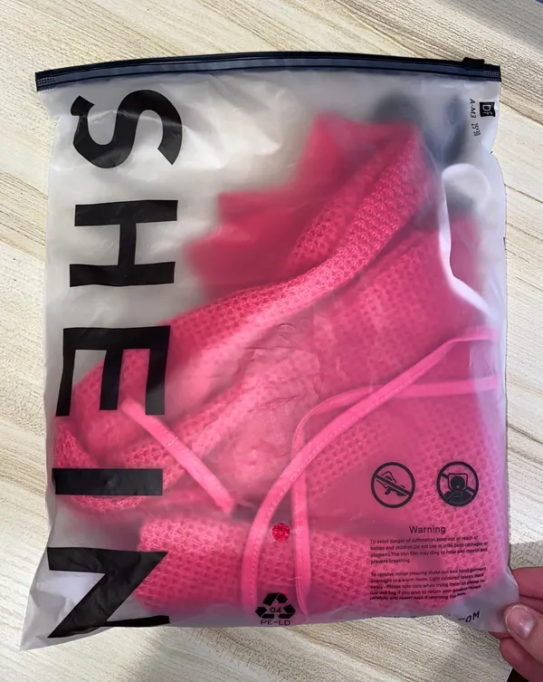 SheIn Hot Pink Halter Bodycon Dress - Image 4