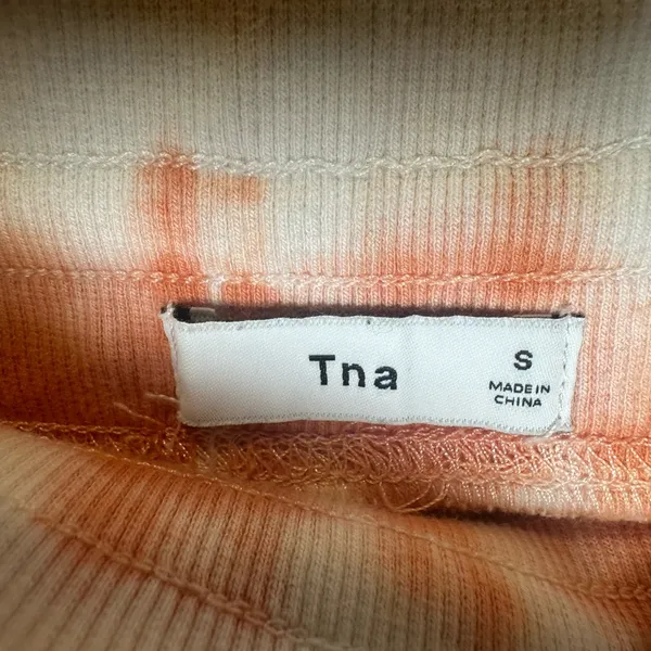 Aritzia TNA Women's Orange Tie Dye Sweat Shorts Size Small‎ - Image 3
