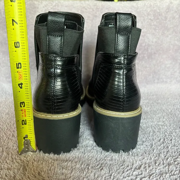 DV Dolce Vita Rango Black Lug Sole Chelsea Ankle Boots Croc Embossed Heel 8 - Image 4
