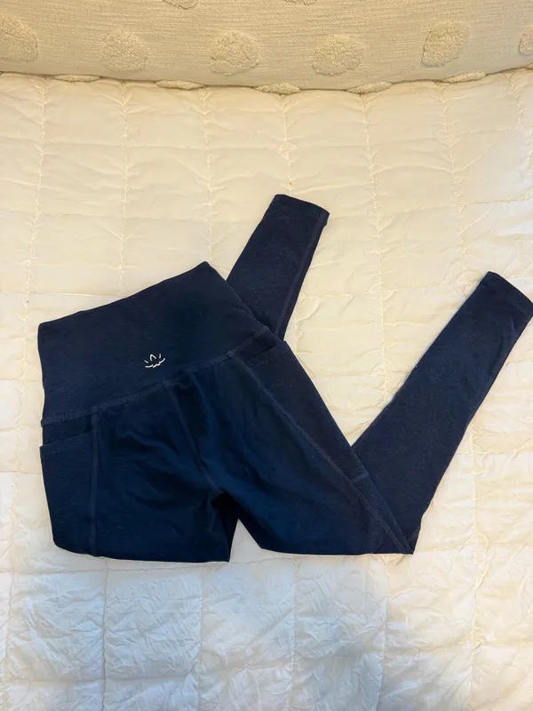 Beyond Yoga Leggings - Image 3