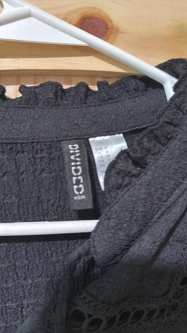 H&M black linen top - Image 2