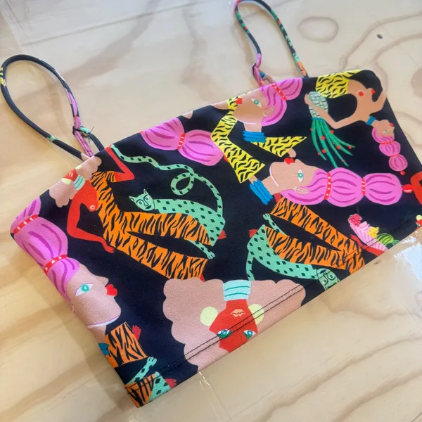 Zara Miranda Makaroff Woman in Art Graphic‎ Crop Top Multi Color Size M 1131/152 - Image 3