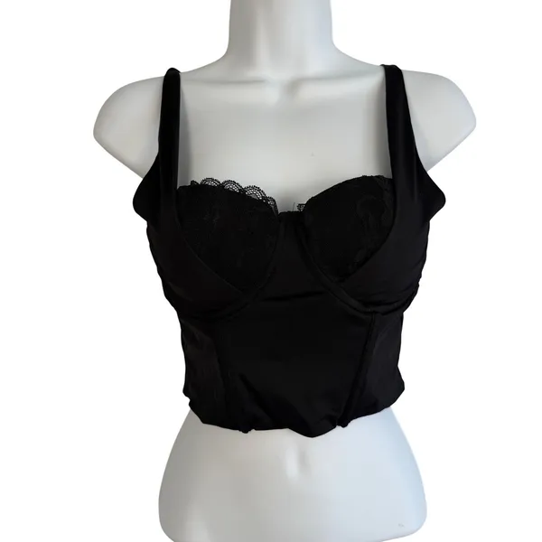 New Windsor Romantic At Heart Lace Trim Crop Top Lace Black‎ Small Dark Romantic - Image 4
