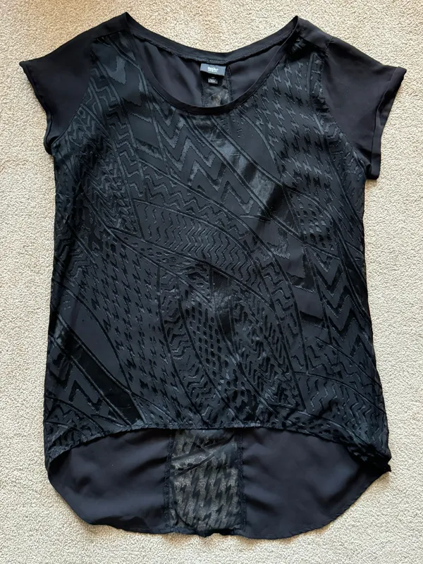 Mossimo Woman's Black Lightweight Top Large - Image 9
