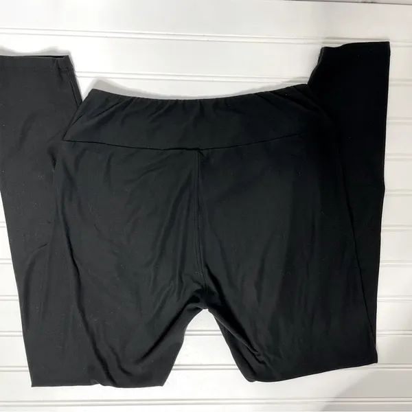 LULAROE OS Solid Black Leggings 130 - Image 3