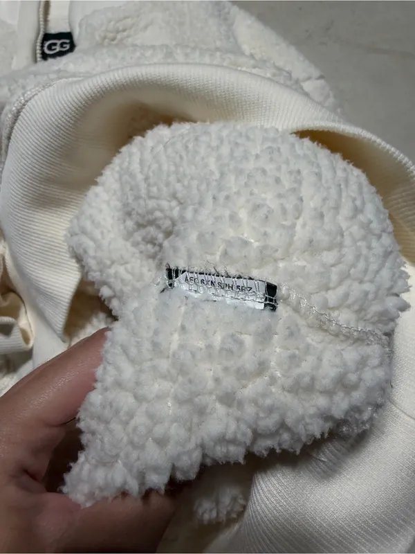 UGG janeann half zip Cream Sherpa Pullover large - Image 2