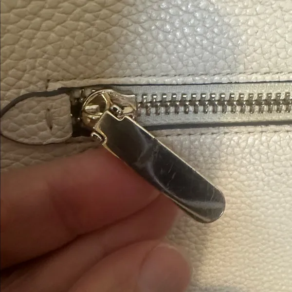 Kate Spade New York Hudson Colorblocked‎ Pebbled Leather Crossbody - Image 7