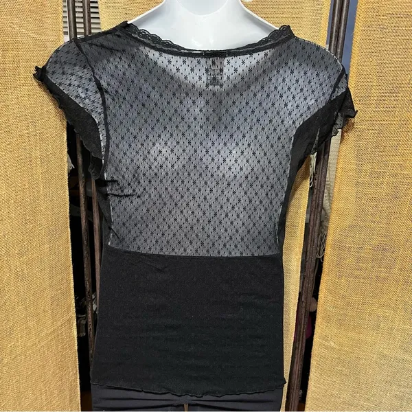 Old Navy Black Sheer Lace V-Neck Top - Image 6