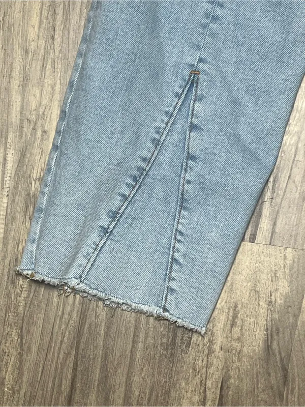 Good American Good Classic Inset Ankle Slim Jeans Light Wash Size 15 Split Hem - Image 7