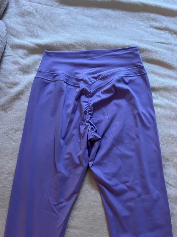 Whitney Simmons Gymshark Leggings - Image 4