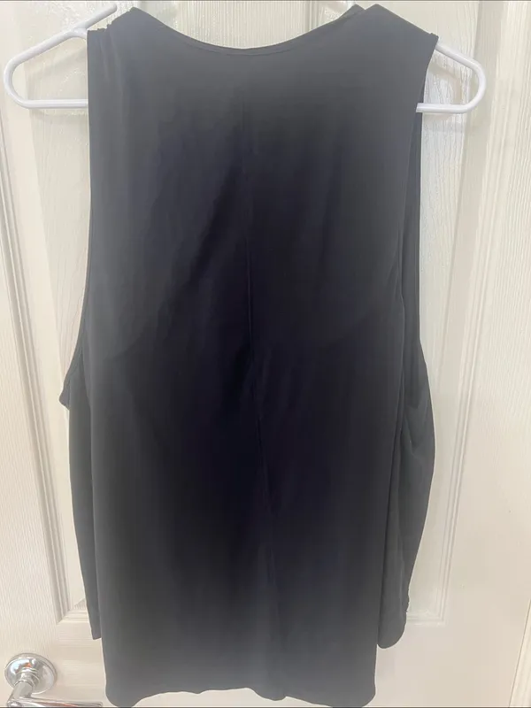 Get Low Tank with Hidden Flow Y Bra inside - Image 4