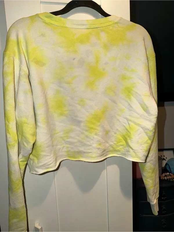 VS PINK Yellow Crop Tie-dye Crewneck - Image 8