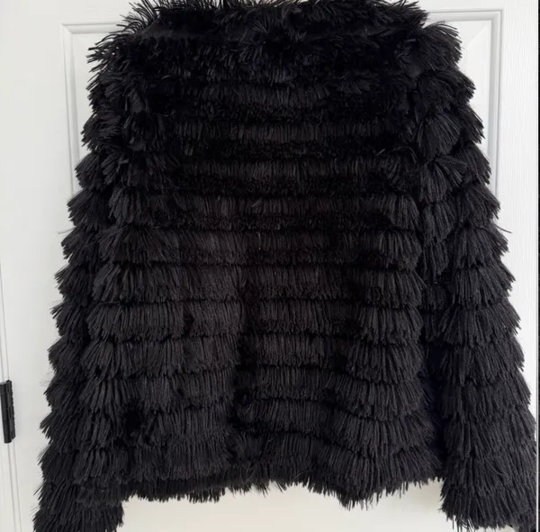 ANDREE BY UNIT Black Faux Fur Jacket - Image 2