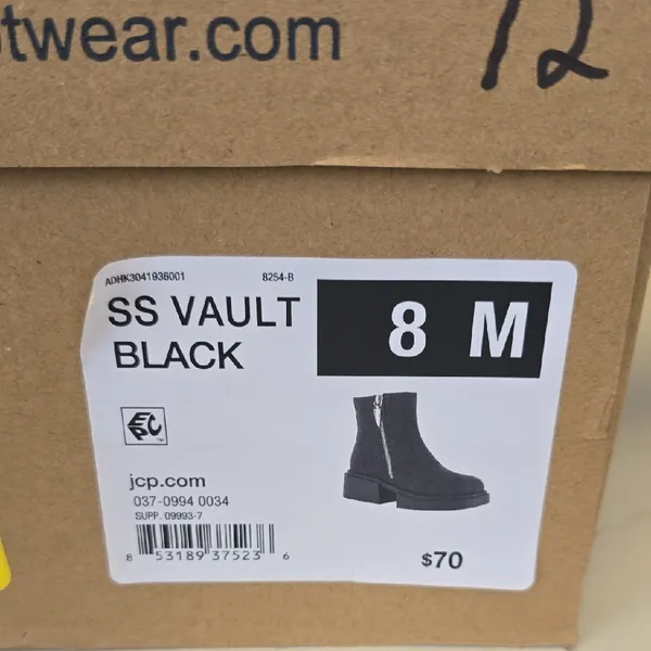 Seven7 Women's Zippered Black Ankle Booties - Image 3
