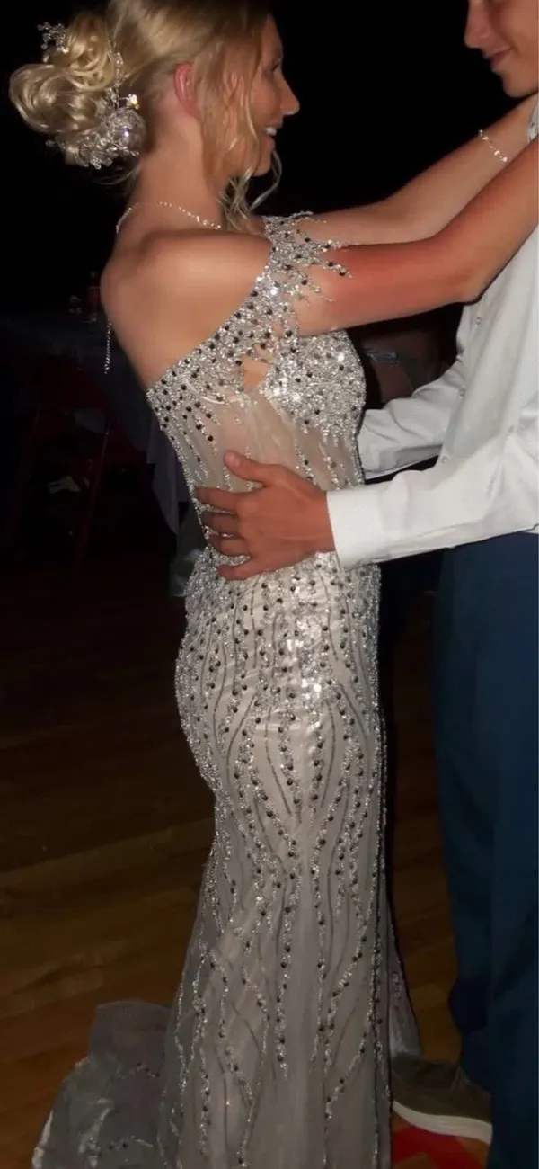 Sherri Hill Prom Dress - Image 3