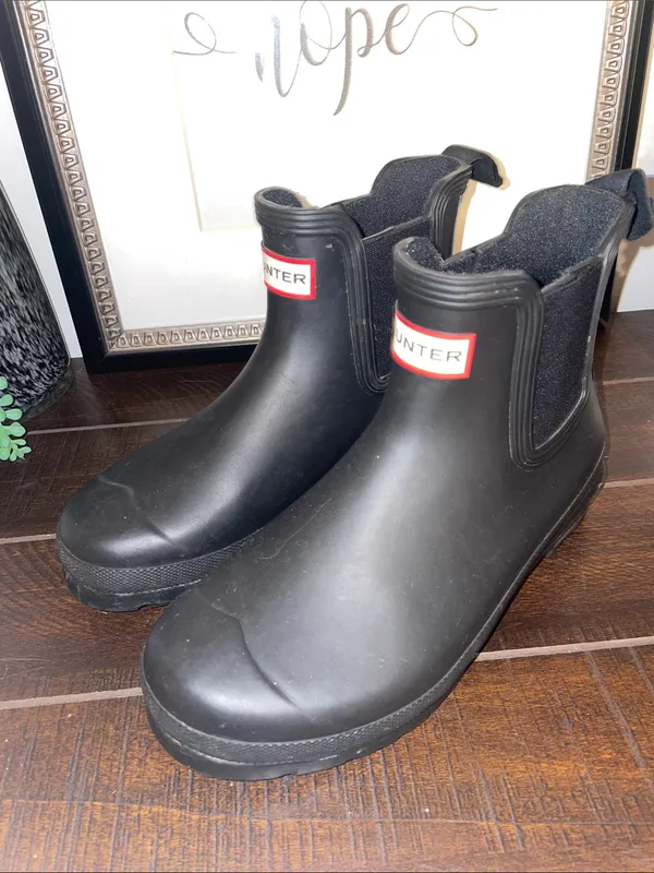 Hunter Original Black Short Chelsea Rain Boots Size 7 - Image 4
