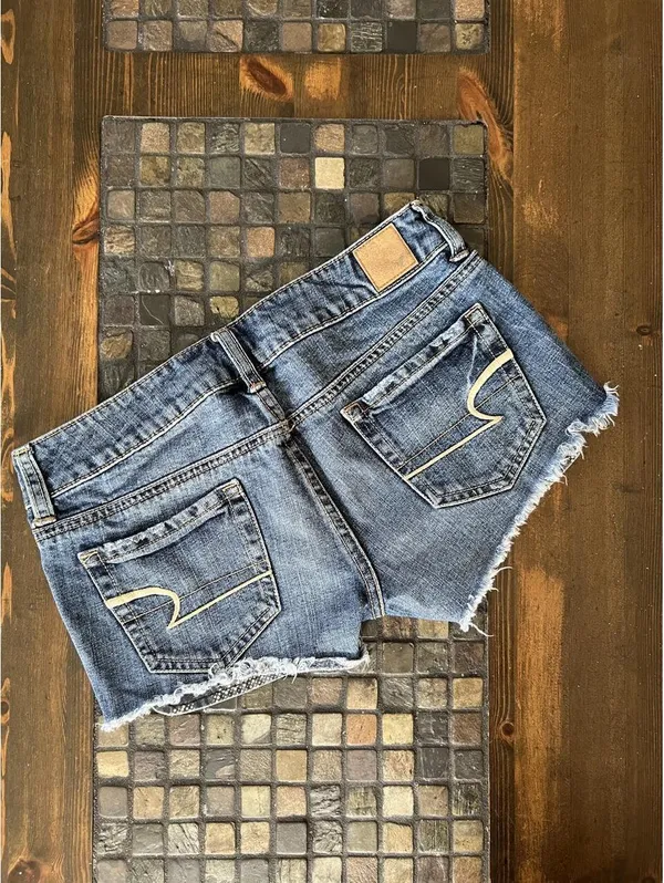 Vintage Y2K American Eagle Lowrise Micro Shorts size 2 💙 - Image 4