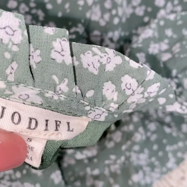 Jodifl green ditsy floral boho dress size small - Image 5
