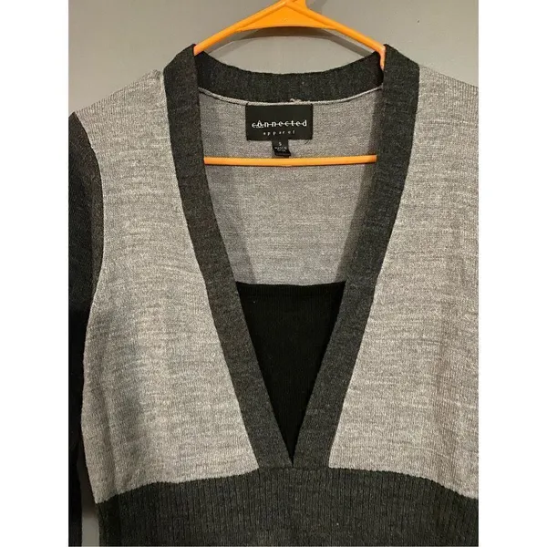 Connected Apparel Sweater Dress Size Small - Image 3