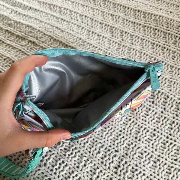 Thirty-One Colorful Beach Summer Patterned Zipper Bag Pouch with Keychain - Image 3
