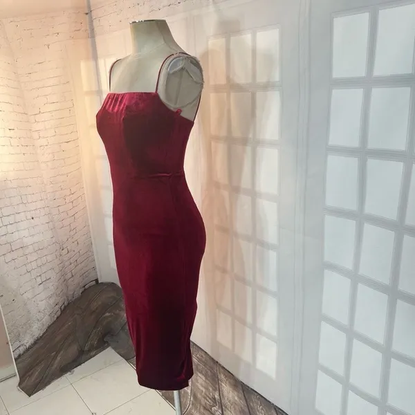 Abyss by Abby Maroon Velvet Sleeveless Bodycon Midi Dress Size XS - Image 3