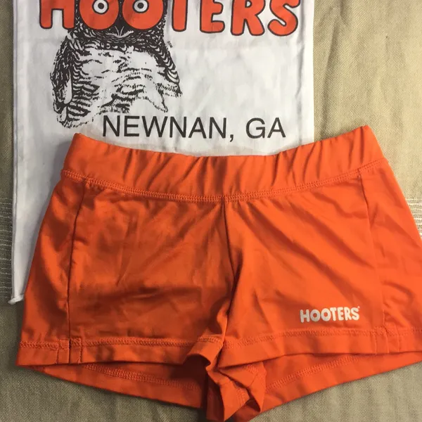 B24 #5 Hooters Girl Worn Uniform Tank/Shorts from Newnan Georgia Size XXS - Image 2